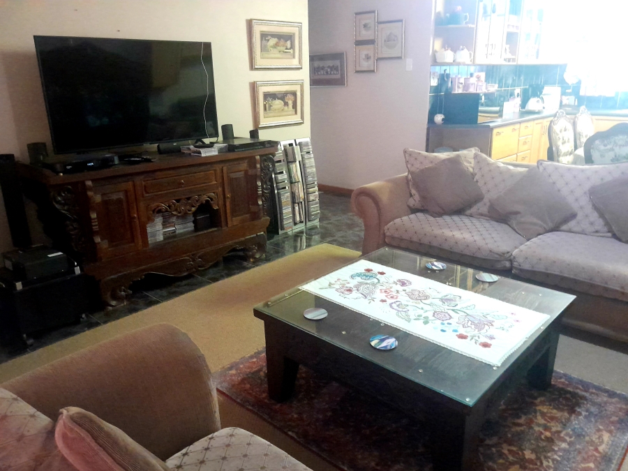 3 Bedroom Property for Sale in Albertinia Western Cape